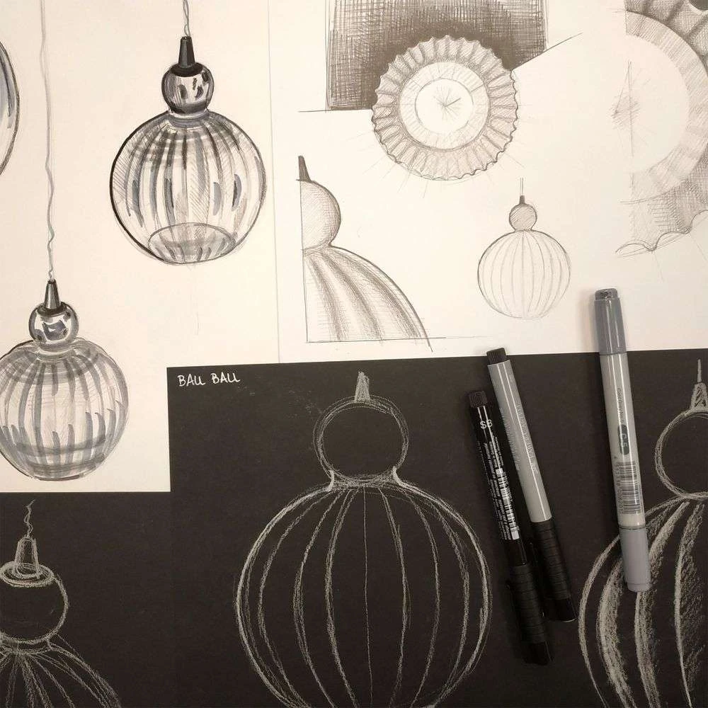 Ball Ball Lámpara Colgante Ø15 Smoke - Halo Design 5 Ball Ball Lámpara Colgante Ø15 Smoke - Halo Design - Imagen 5