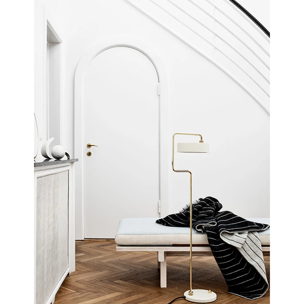 Petite Machine Lámpara De Pie Pizarra - Made By Hand 4 Petite Machine Lámpara De Pie Pizarra - Made By Hand - Imagen 4