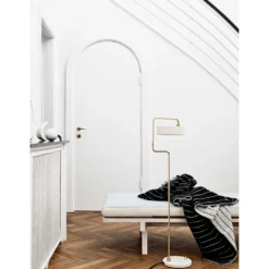 Petite Machine Lámpara De Pie Blanco Perla - Made By Hand -Ofertas Flos Tienda 5710780132208 petite machine gulvlampe oyster white made by hand4