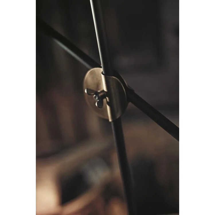 KH#1 Lámpara De Pie Negro/Latón Crudo - KonstHantverk 2 KH#1 Lámpara De Pie Negro/Latón Crudo - KonstHantverk - Imagen 2